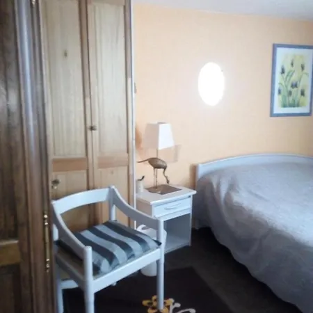 Chambre dans le centre historique Pont-Audemer Extérieur photo